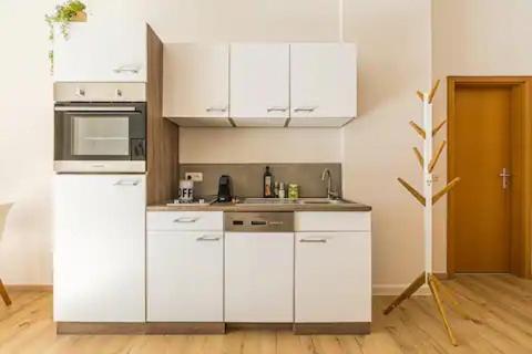 Ruhige Und Stilvolle Wohnung Am Clara-Zetkin-Park Lipsk Zewnętrze zdjęcie